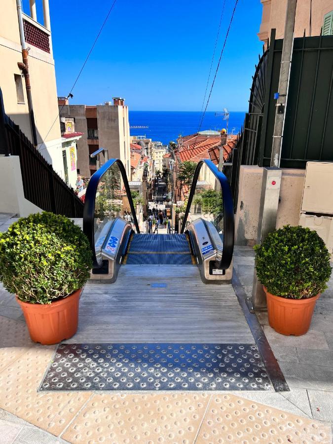 Appartement GRAND LOFT chic et moderne, déco industrielle à Beausoleil Extérieur photo
