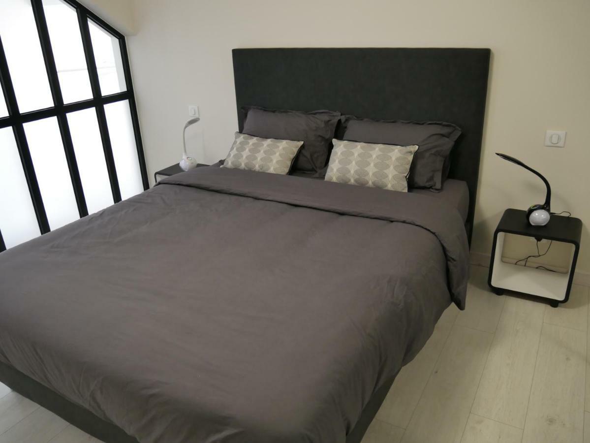 Appartement GRAND LOFT chic et moderne, déco industrielle à Beausoleil Extérieur photo