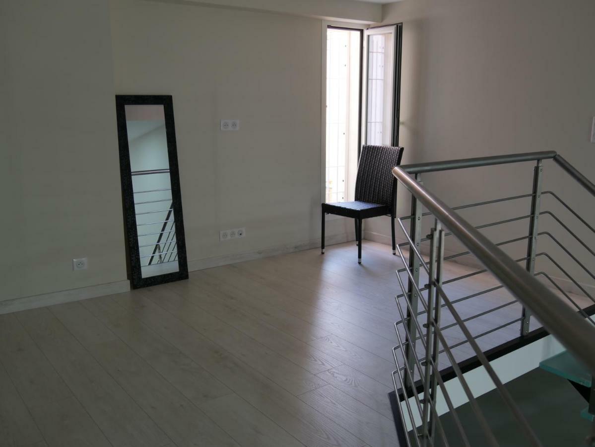 Appartement GRAND LOFT chic et moderne, déco industrielle à Beausoleil Extérieur photo